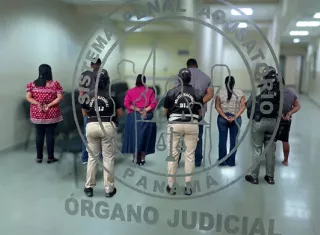 La mayor parte de los involucrados son del sexo femenino.  /  Imagen generada con IA