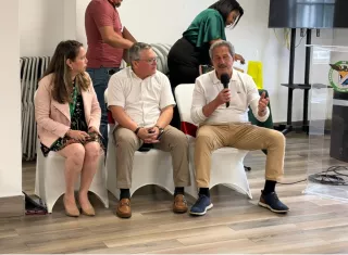 La reunión entre la Cámara de Comercio de Colón y representantes de la delegación hondureña. 