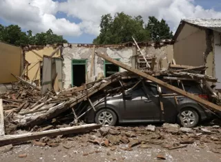 Las inspecciones también contabilizan 45,765 personas relacionadas con las viviendas evaluadas, lo que refleja la dimensión de la emergencia que afecta a distintas regiones del territorio nacional.