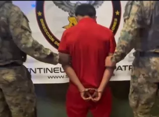 Capturan a hombre por presunto delito sexual contra una menor de edad