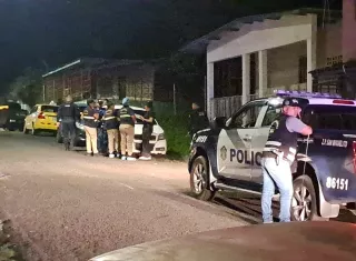 Baja de un taxi y gatilleros lo arrematan a tiros en San Miguelito
