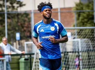 Leandro Bacuna, centrocampista de la selección de Curazao.