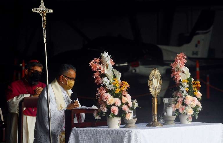 Previo al rcorrido se realizó la misa de Domingo de Resurrección en la Catedral Basílica Santa María La Antigua. Foto: Edwards Santos