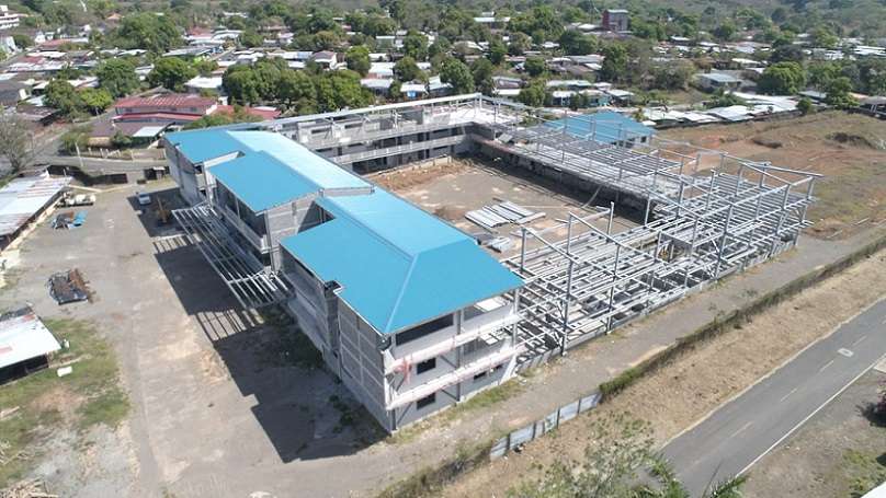 Instalaciones en construcción del Centro de Educación Básica General (CEBG) Miguel Alba.