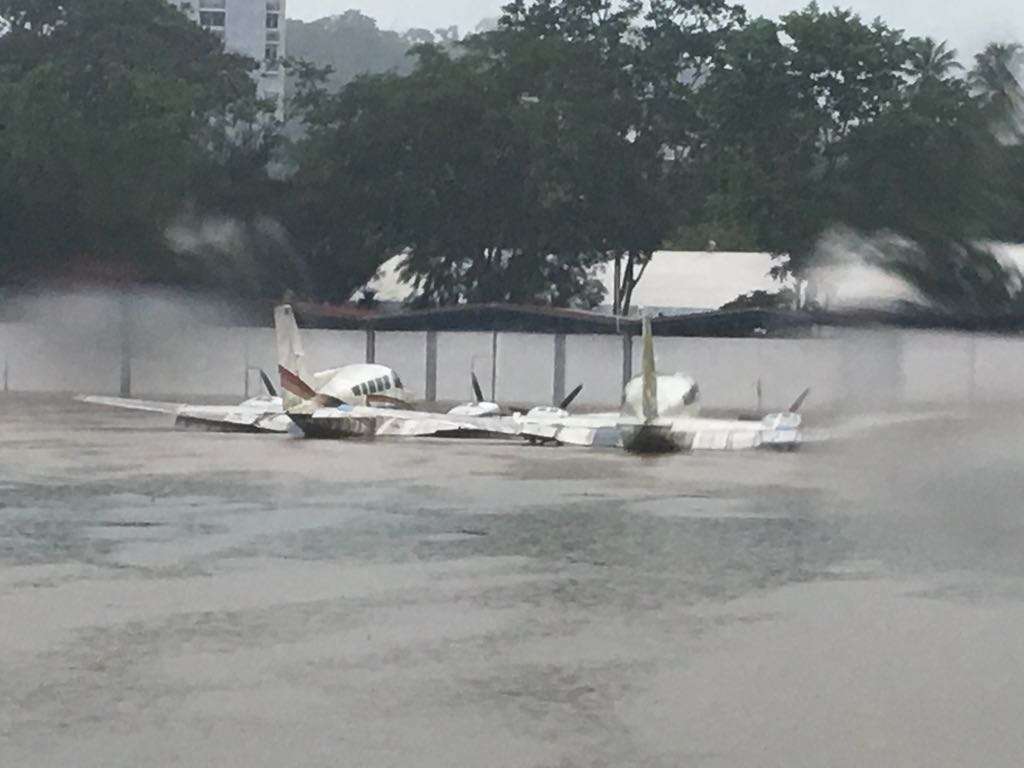 El aeropuerto Internacional del Albrook también se inundó. Foto: Trafico Panamá