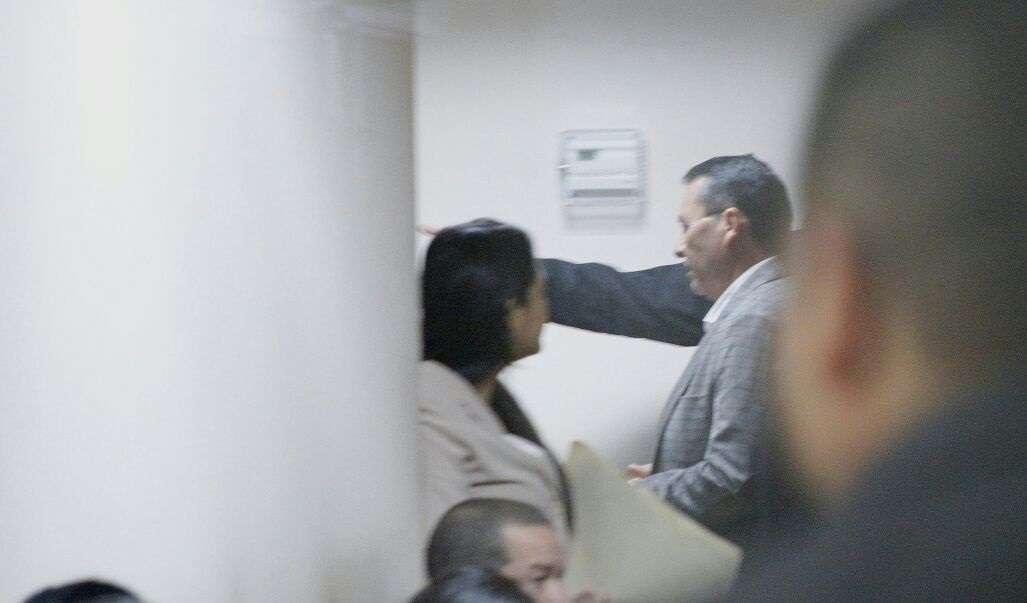 Instante en que el alcalde separado de Los Santos, Eudocio &#039;Pany&#039; Pérez. ingresa a la sala del SPA.  /  Foto: Edwards Santos