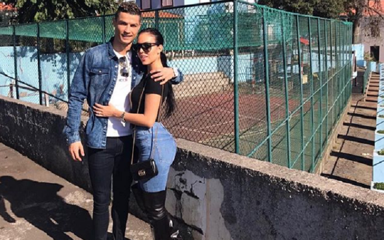 Cristiano Ronaldo junto a su novia Georgina Rodríguez. Foto: Instagram