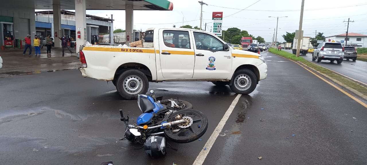 El motorizado fue trasladado a un centro hospitalario. Video/Foto Alexander Santamaría 