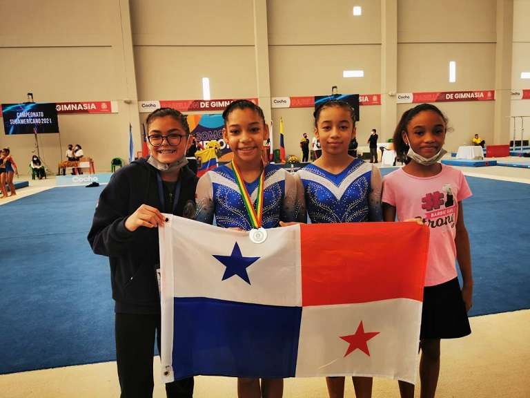 Las gimnastas panameñas Susan Madera y Alyiah Lide se alzaron con las medallas de oro y plata en el Campeonato Sudamericano de Gimnasia Artística de Grupo de Edades 2021