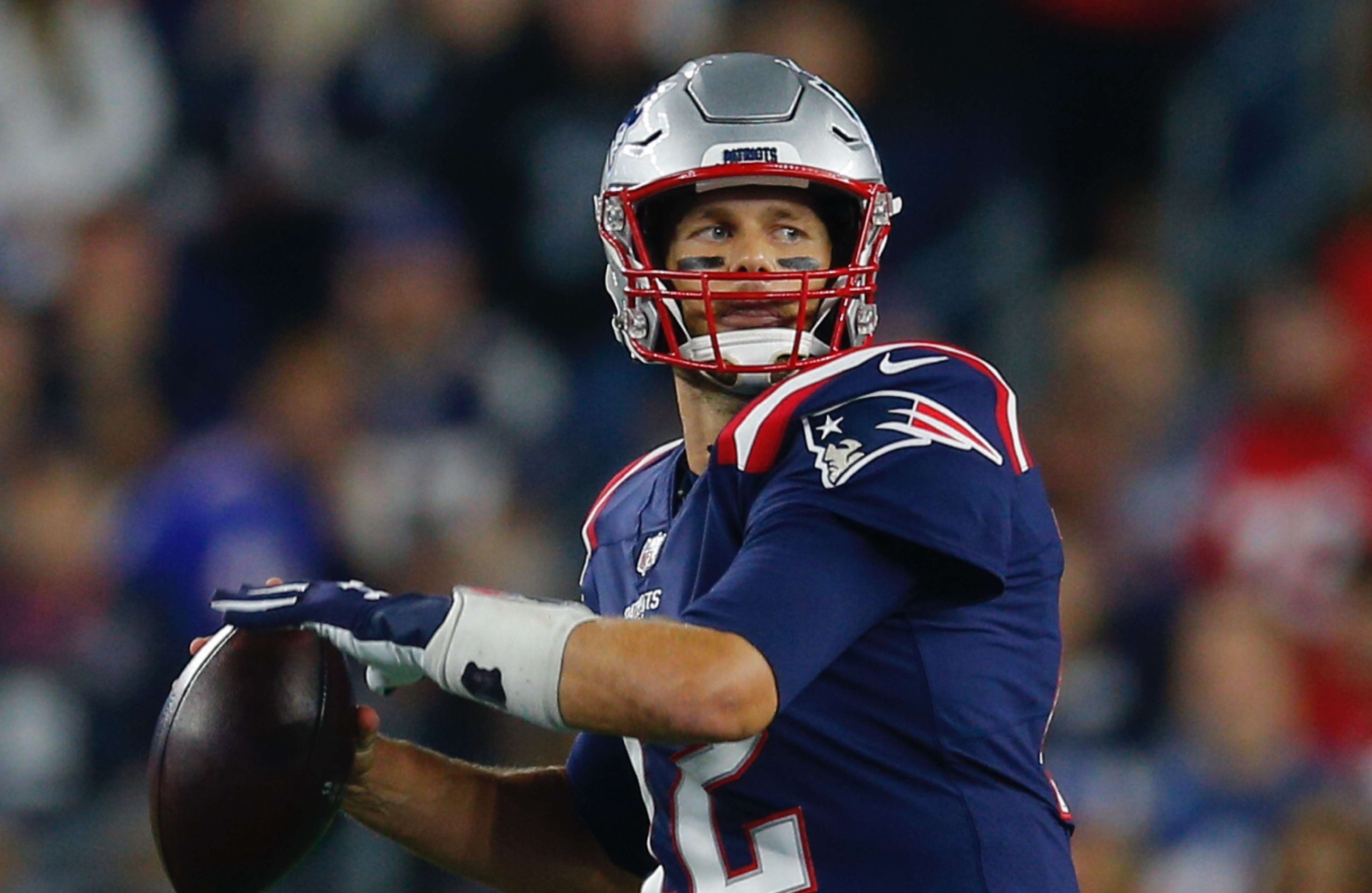 Tom Brady terminó la temporada 2021 como el pasador número uno en yardas con 5.316. / EFE