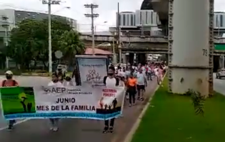 Marcha pro familia en San Miguelito.