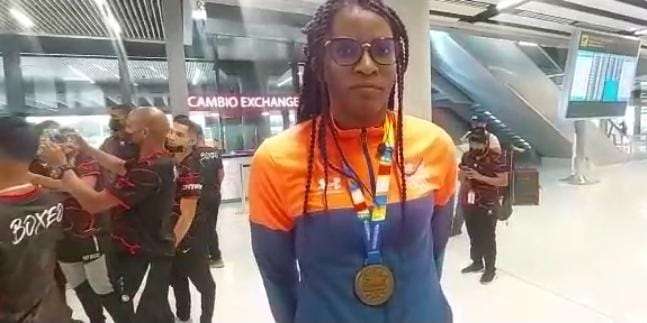 Atheyna Bylon, Campeona Bolivariana de Boxeo 2022.