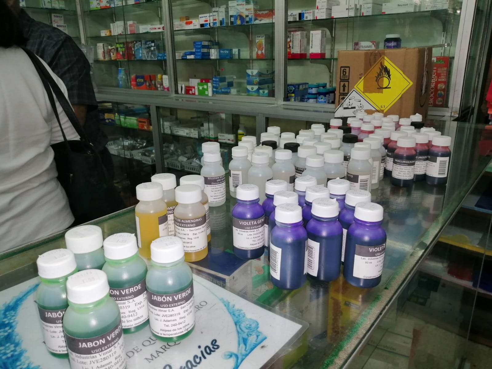 Los propietarios de las farmacéuticas en esta provincia coinciden en que el Gobierno debe dar marcha atrás en este decreto.