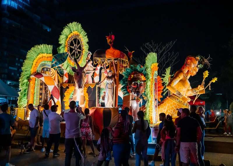 Gran cantidad de turistas nacionales y extranjeros disfrutaron de un espectáculo producido con talento 100% panameño.