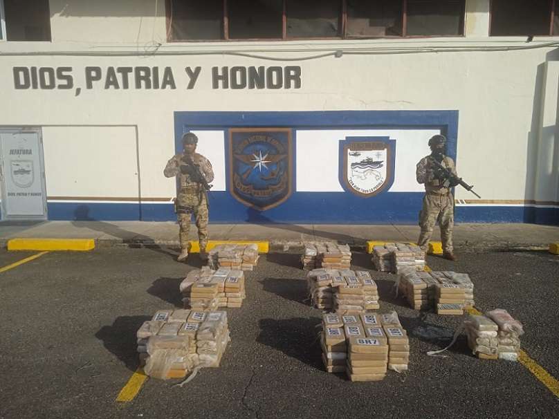 Los maletines con la droga iban ocultos en un contenedor procedente de Perú