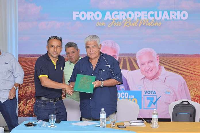 Candidato presidencial José Raúl Mulino participó en Foro Agropecuario.
