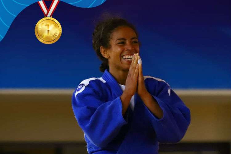 Miryam Roper emocionada luego de ganar la medalla de oro: Fotos: COP