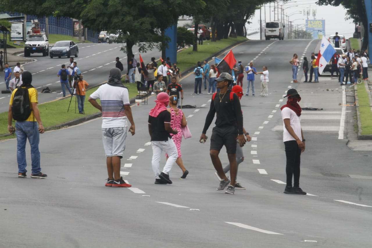 Protesta en la Transístmica Foto Edwards Santos 