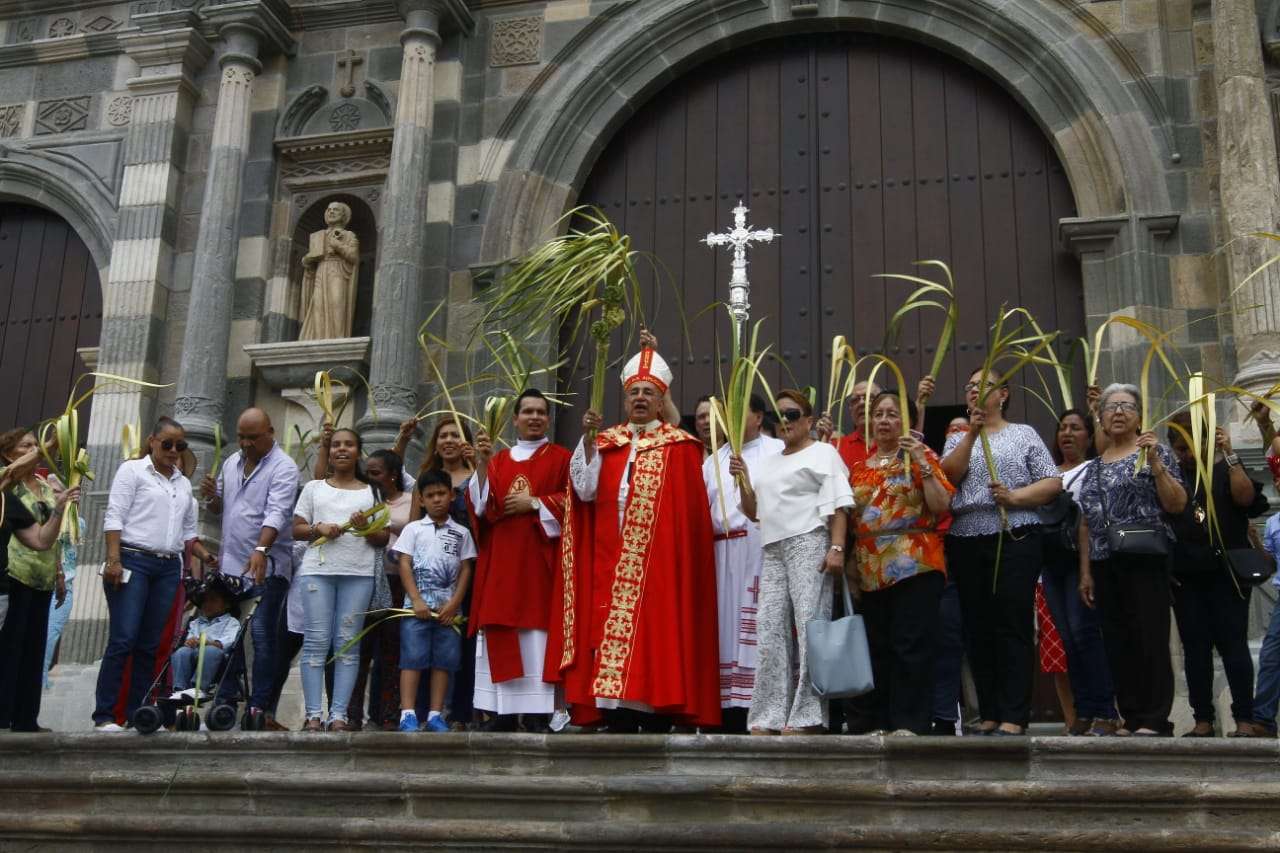 Celebración del Domingo de Ramos en la Catedral. Foto/ Edwards Santos