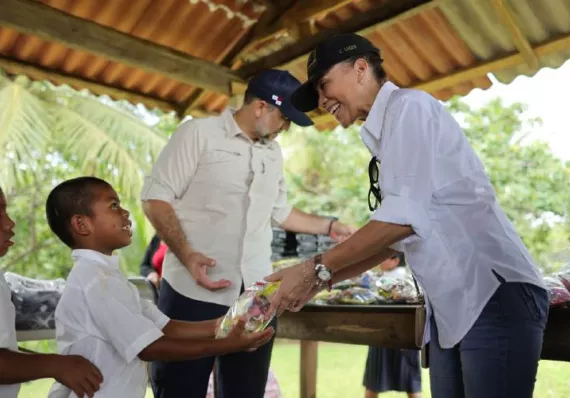 Gobierno lleva materiales para viviendas a damnificados en Río Veraguas