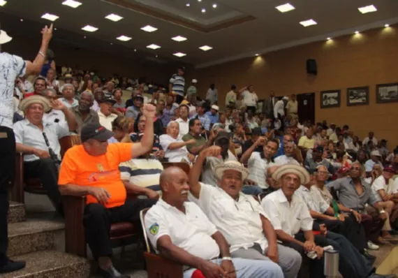 Jubilados quieren más chen chen y aumento de pensiones