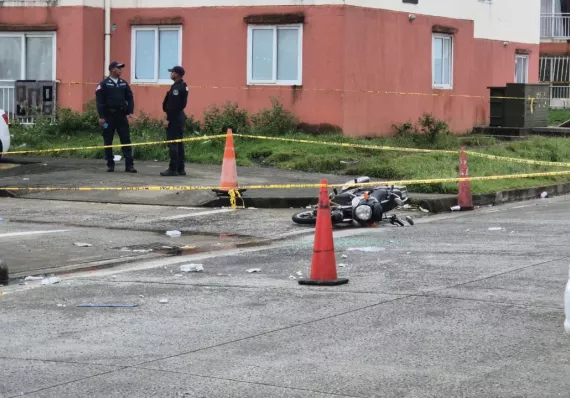 Sicarios matan a uno y taxista es herido en Altos de Los Lagos 