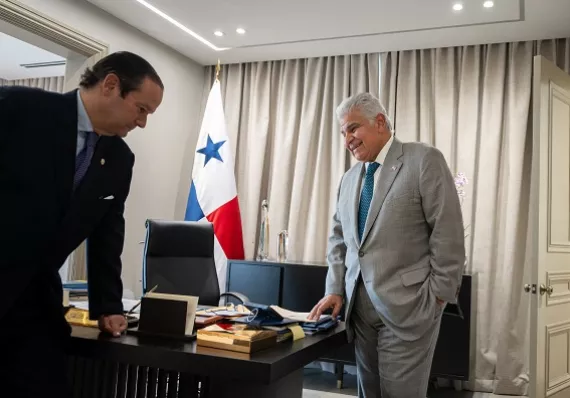 Mulino y Kast acuerdan relanzar relaciones entre Panamá y Chile