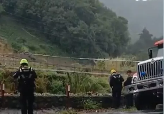Lluvias castigan la cordillera y provocan derrumbes en la vía Chiriquí–Bocas