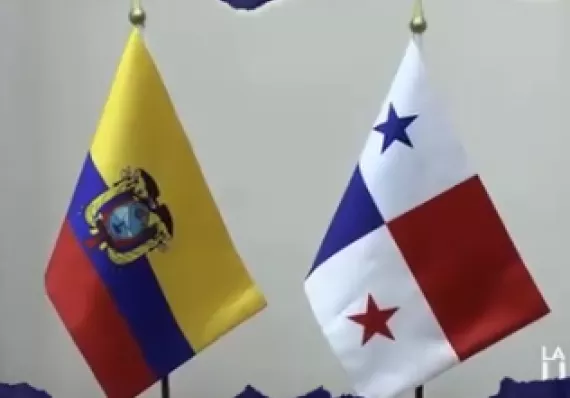 Mulino sanciona ley que activa intercambio tributario con Ecuador