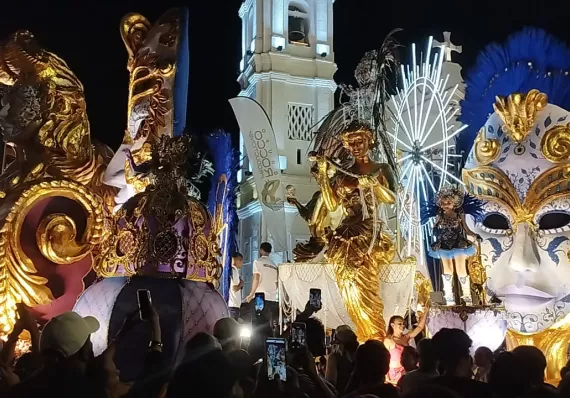 Duelo de tunas prende el viernes de coronación y arranca el Carnaval tableño