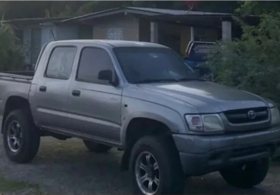 Va a diálisis y le roban el carro en la CSS