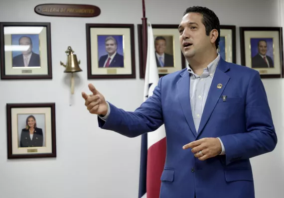 Panamá deja pasar negocios por falta de puertos, dice gremio