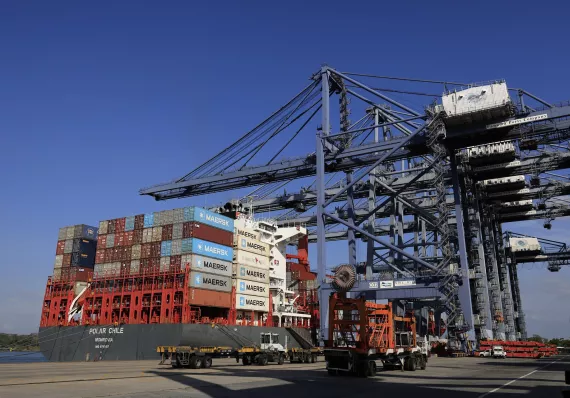 China exige salida inmediata de Maersk y MSC de Balboa y Cristóbal 