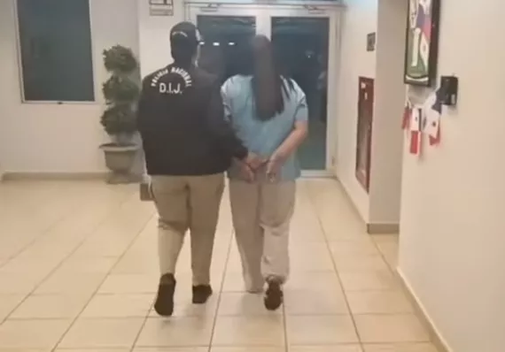 Cae comerciante por desvío de fondos del IFARHU con cheques y tarjetas sociales