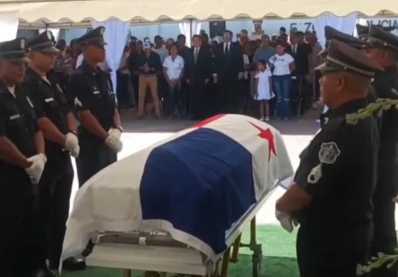¡DOLOR DE PUEBLO! Despiden con honores al sargento caído en El Chorrillo