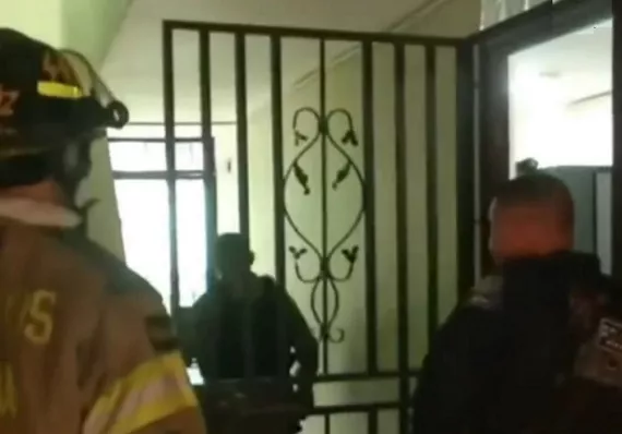 Explosión por escape de gas en Villa Lorena; mujer sufre graves quemaduras