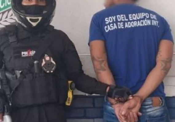 Revocan medida y lo mandan a prisión por robo a joyería en la 5 de Mayo 