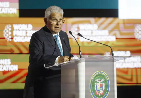 Presidente le corta la luz a Costa Rica en pleno choque comercial