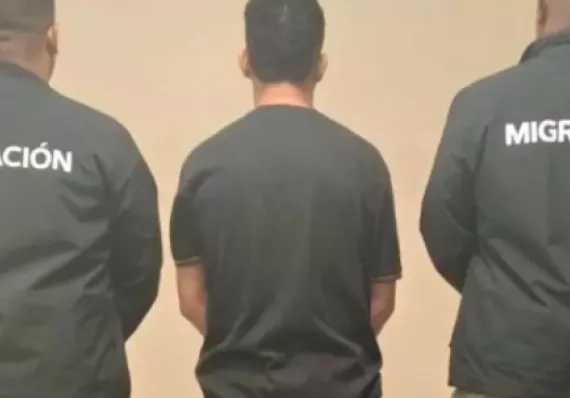 Expulsan de Panamá a dos presuntos integrantes del "Tren de Aragua" 