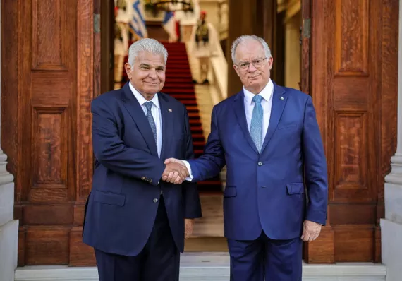 Mulino y Grecia refuerzan alianza para blindar el comercio mundial