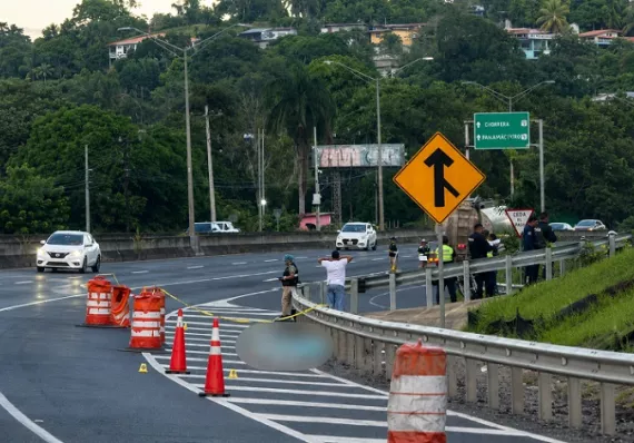 Camión articulado mata a peatón en Arraiján; víctima sigue sin identificar