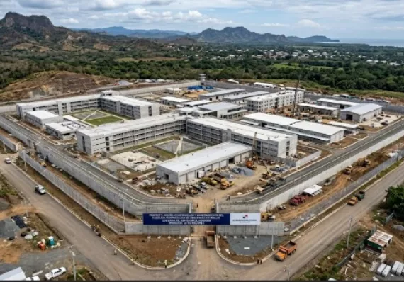 Abre licitación para nueva cárcel en Herrera por $177 millones