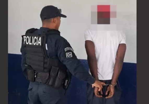 ¡Lo pillaron caminando tranquilo y tenía dos capturas encima!
