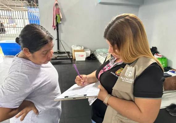 Damnificados de fuego pasarán de gimnasio a hotel. Alcaldía brinda atención