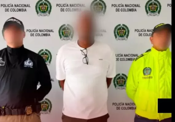 Panameño, aprehendido en Colombia por llenar contenedores con droga