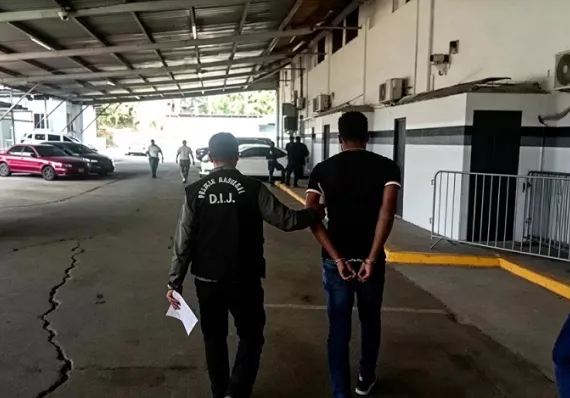 Se entregó por asesinato ocurrido hace 4 años en El Chorrillo y lo condenan