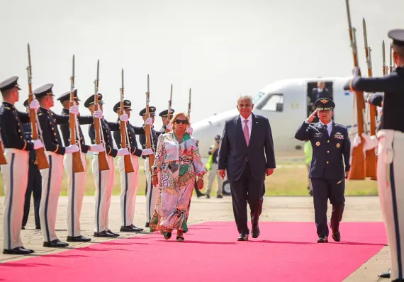 Mulino llega a Cali para investidura de De la Espriella y fortalecer lazos