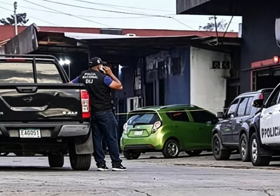 Mujer muerta y tres heridos tras ataque armado dentro de discoteca en Antón