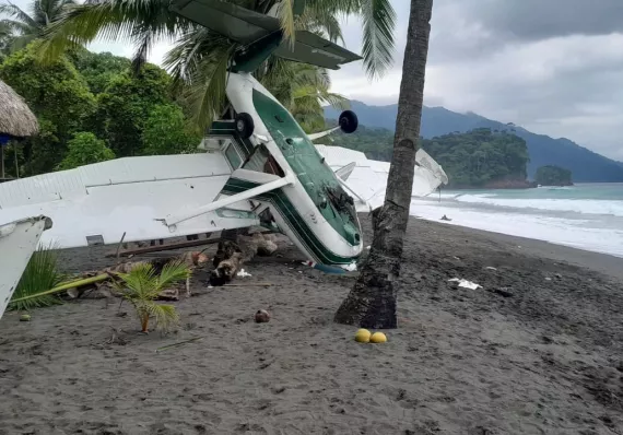 ¡Están vivos! Avioneta sufre daño y aterriza de emergencia en Darién