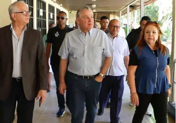 Contralor visita la Unachi, se reúne con nuevo rector: la investigación sigue 